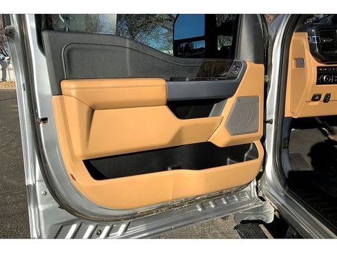 Used 2024 Ford F350 Lariat w/ Lariat Ultimate Package image 24