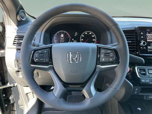 New 2026 Honda Ridgeline Black Edition image 11