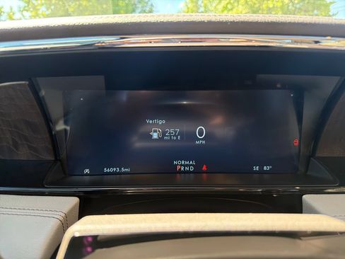 Used 2023 Lincoln Navigator Reserve AWD/4WD image 18