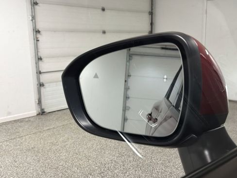 Used 2021 Nissan Rogue SV image 51