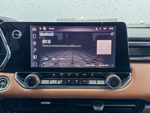 Used 2023 GMC Canyon AT4 image 14