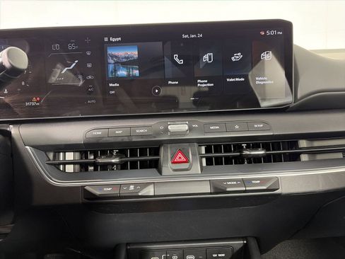 Used 2025 Kia K4 EX image 22