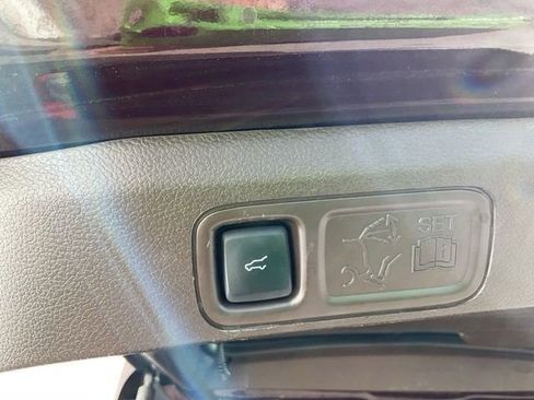 Used 2023 Ford Expedition Max King Ranch AWD/4WD image 12