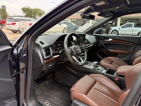 Used 2020 Audi Q5 2.0T Premium Plus w/ Premium Plus Package image 14