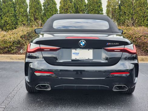 Used 2022 BMW M440i Convertible w/ Premium Package image 8