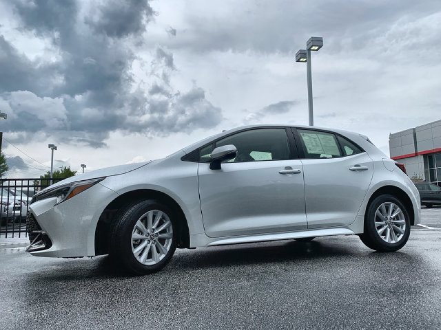 Used 2025 Toyota Corolla SE FWD image 5