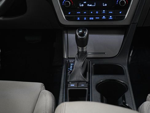 Used 2017 Hyundai Sonata Plug-In Hybrid FWD image 17