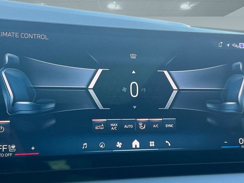 Used 2025 BMW X3 xDrive30i w/ Convenience Package image 24