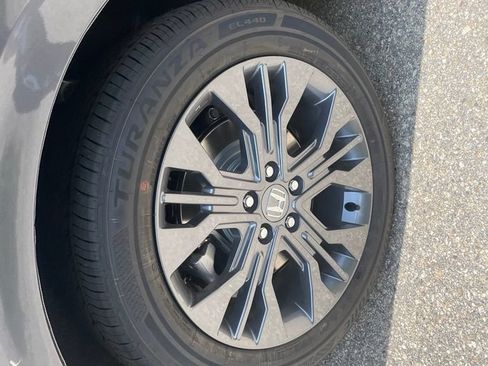 New 2026 Honda Odyssey Touring image 7