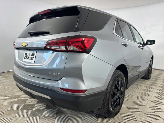 Used 2024 Chevrolet Equinox LT AWD/4WD image 12