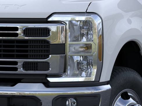 New 2026 Ford F350 XL AWD/4WD image 18