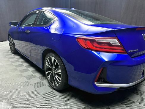 Used 2017 Honda Accord EX image 16