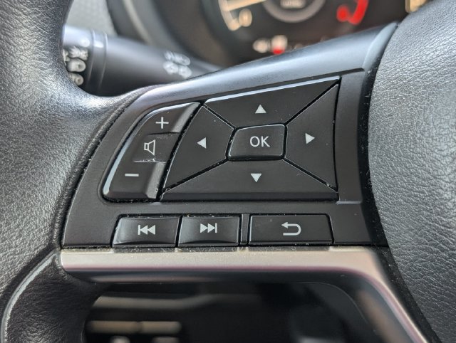 Used 2023 Nissan Kicks SV FWD image 22