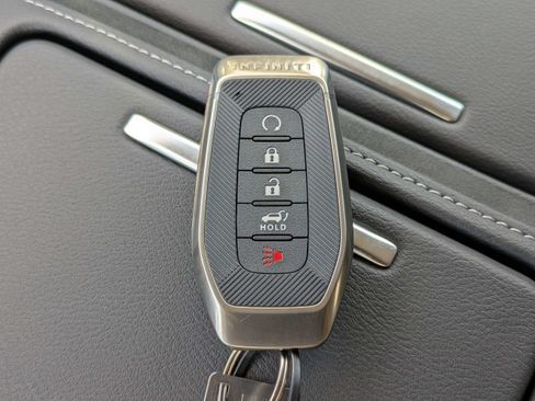 Used 2027 INFINITI QX80 Luxe w/ Cargo Package AWD/4WD image 32