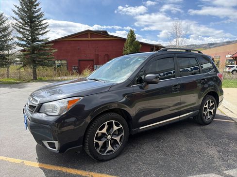 Used 2015 Subaru Forester 2.0XT Touring AWD/4WD image 4