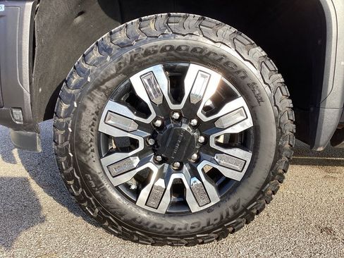 Used 2024 GMC Sierra 2500 Denali w/ Denali Reserve Package image 18