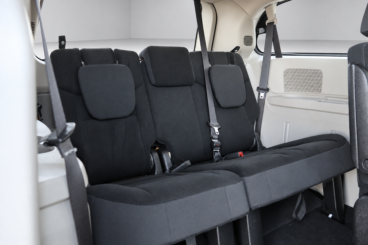 Used 2019 Dodge Grand Caravan SE FWD image 14