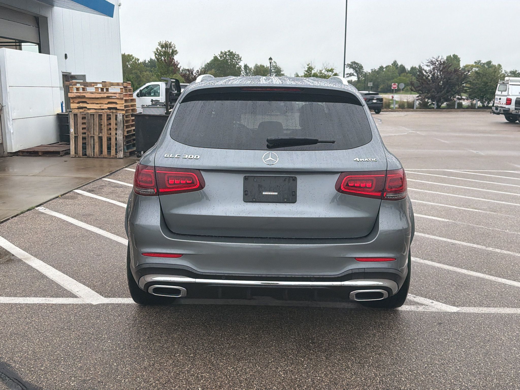 Used 2021 Mercedes-Benz GLC 300 4MATIC image 4