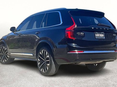 Used 2025 Volvo XC90 B6 Plus image 16