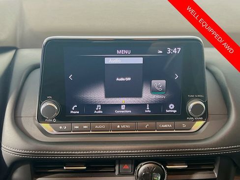 Used 2023 Nissan Rogue SV AWD/4WD image 14