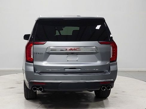 Used 2023 GMC Yukon XL Denali RWD image 6
