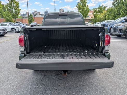 Used 2021 Toyota Tacoma Limited AWD/4WD image 13