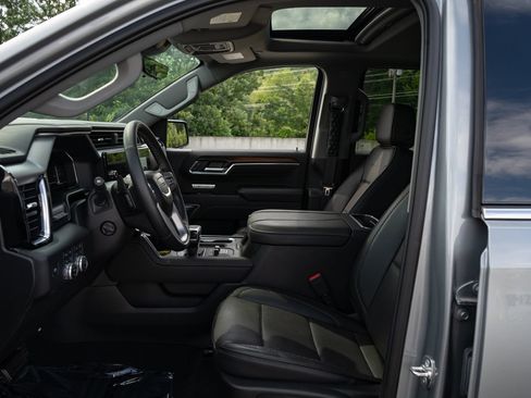 Used 2025 GMC Sierra 1500 Denali w/ Denali Reserve Package AWD/4WD image 27