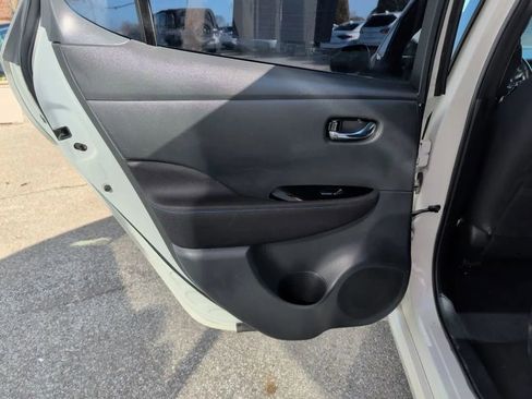 Used 2019 Nissan Leaf SV Plus w/ SV Plus Technology Package image 18