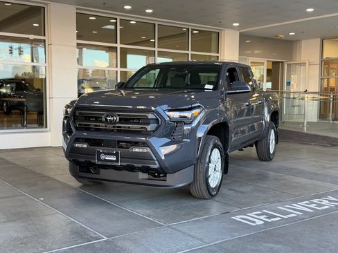 Used 2026 Toyota Tacoma SR5 AWD/4WD image 2