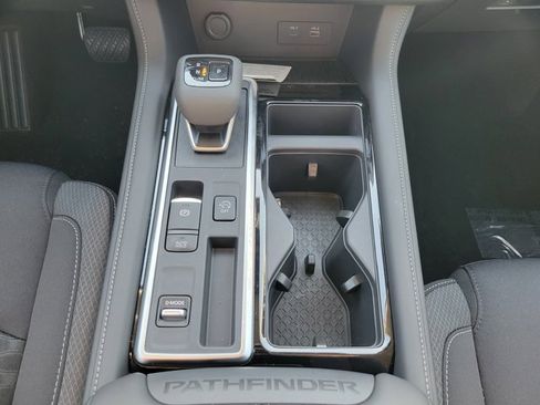 New 2025 Nissan Pathfinder SV image 22
