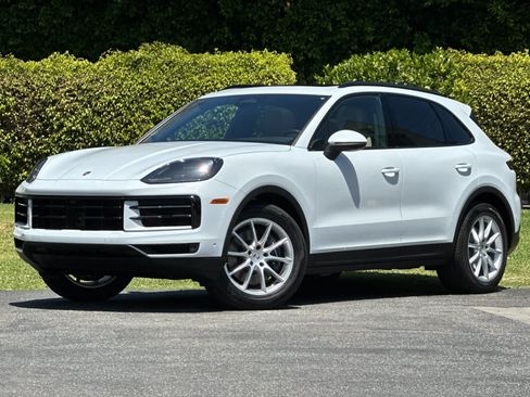 New 2026 Porsche Cayenne AWD/4WD image 1