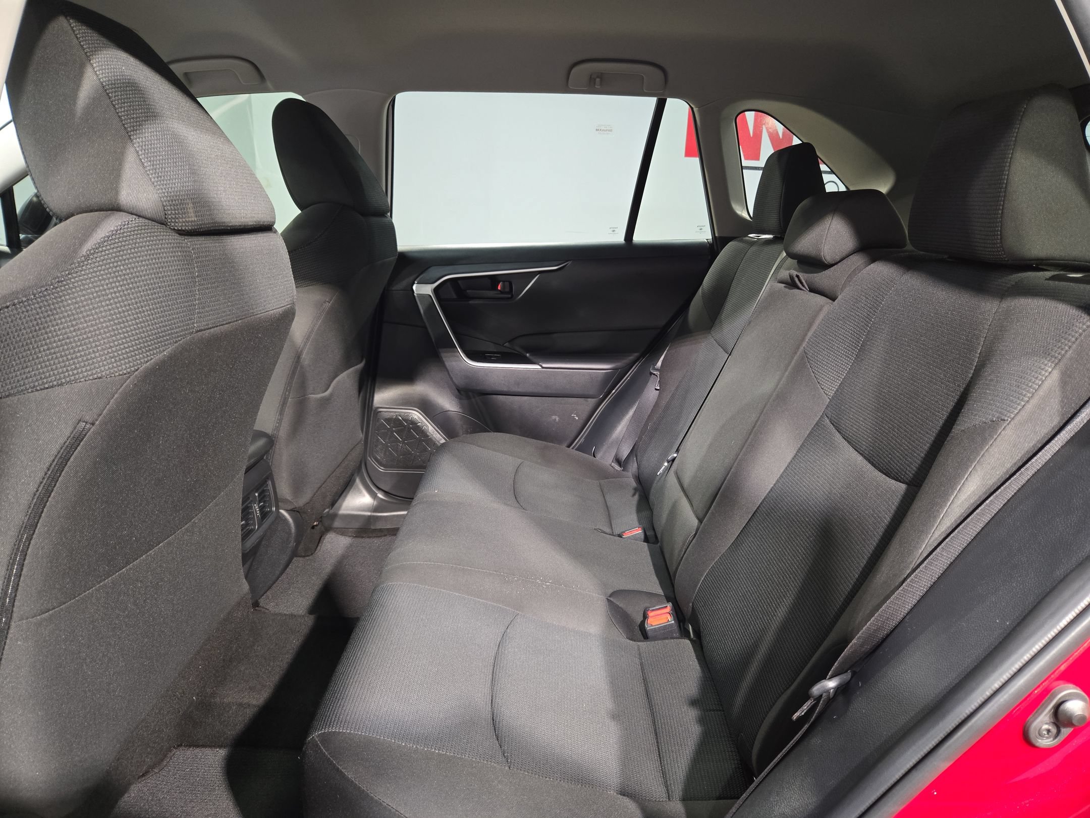 Used 2025 Toyota RAV4 LE FWD image 30