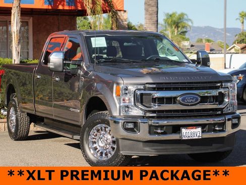 Used 2022 Ford F250 XLT w/ XLT Premium Package image 2