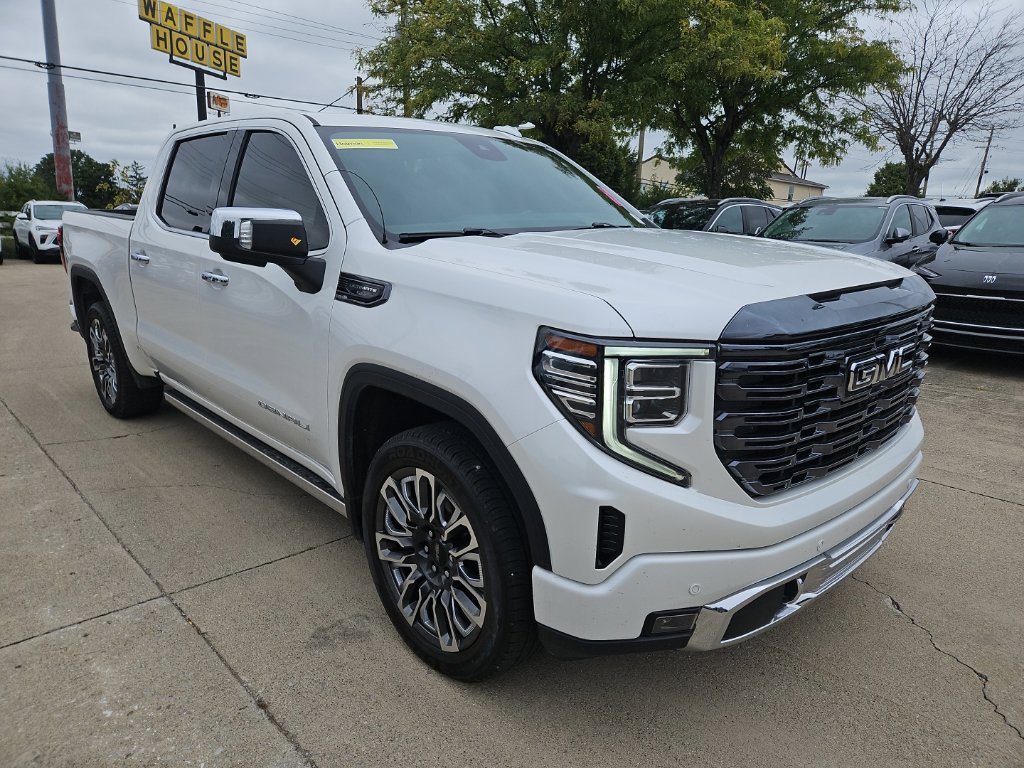 Used 2023 GMC Sierra 1500 Denali Ultimate AWD/4WD image 2