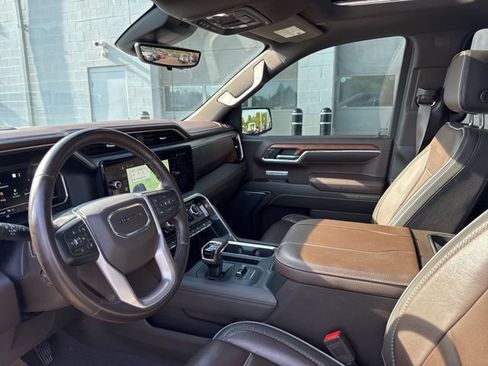 Used 2023 GMC Sierra 1500 Denali w/ Denali Reserve Package AWD/4WD image 10