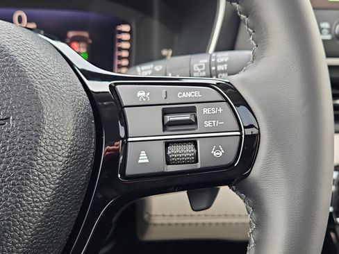 New 2026 Honda Pilot Touring image 16