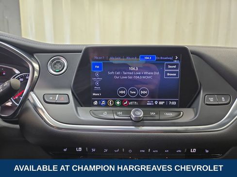 Used 2021 Chevrolet Blazer LT FWD image 17