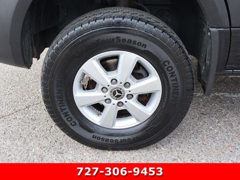 Used 2020 Mercedes-Benz Sprinter 2500 image 13