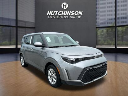 Used 2025 Kia Soul LX w/ LX Technology Package