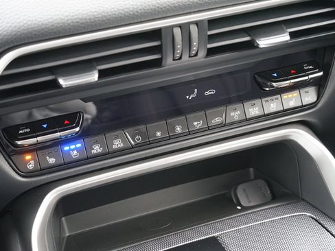 New 2026 MAZDA CX-90 Plug-In Hybrid w/ Preferred image 24