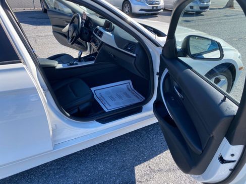 Used 2015 BMW 320i xDrive Sedan image 14