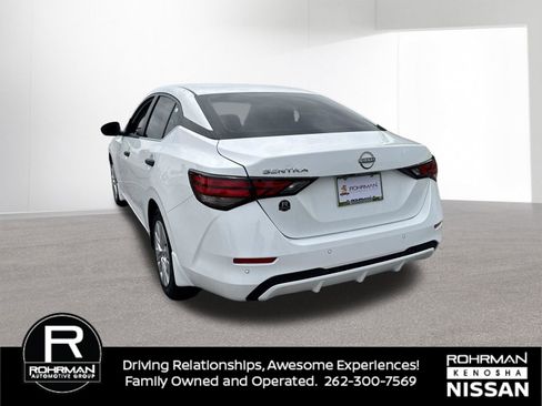 Used 2025 Nissan Sentra S w/ Lighting Package FWD image 6
