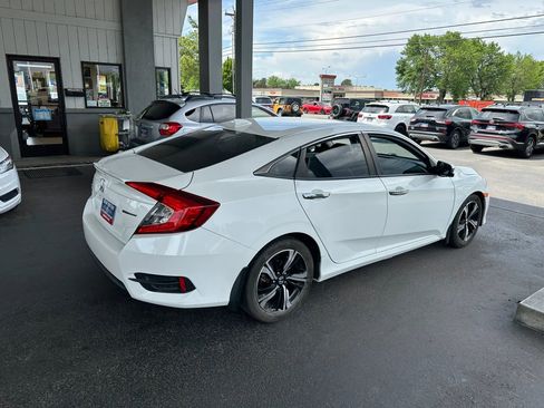 Used 2016 Honda Civic Touring image 7