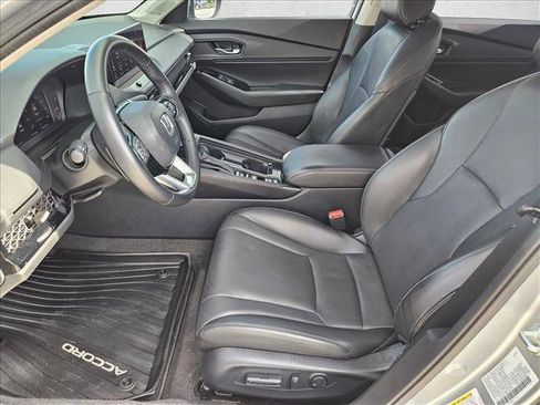 Used 2023 Honda Accord Touring image 15