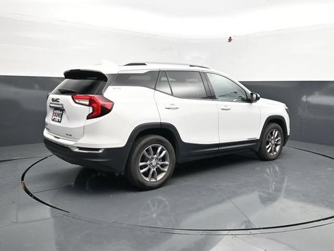 Used 2023 GMC Terrain SLT AWD/4WD image 9