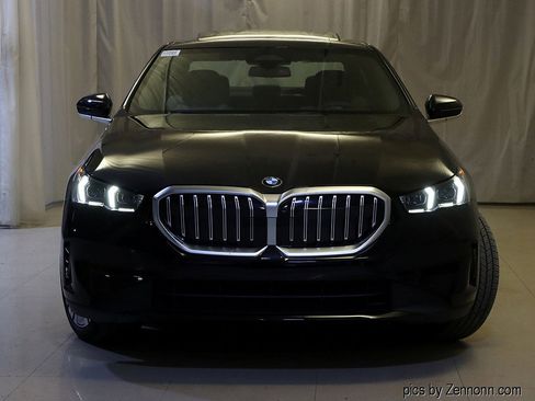 New 2026 BMW 530i xDrive image 5