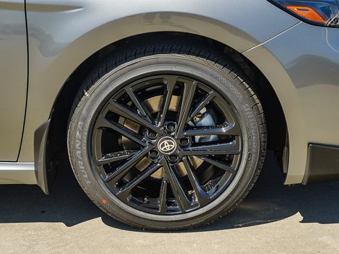 New 2026 Toyota Camry SE FWD image 11