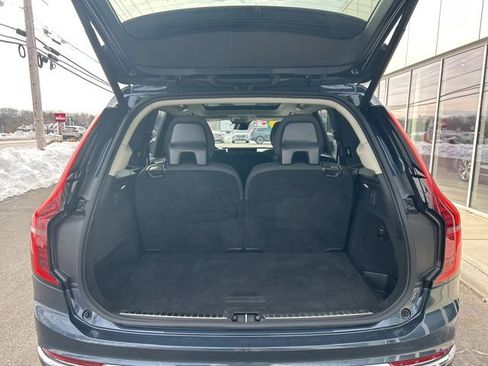 Certified 2025 Volvo XC90 B6 Plus image 11