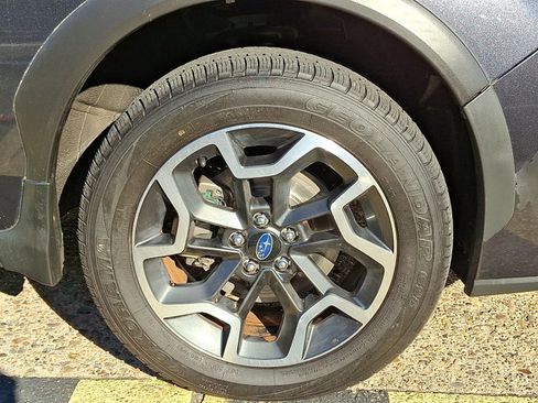 Used 2016 Subaru Crosstrek 2.0i Limited image 7