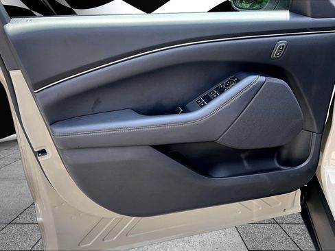Used 2025 Ford Mustang Mach-E Select RWD image 17